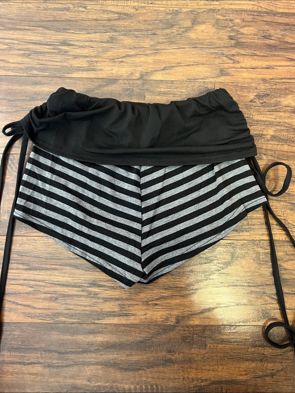 ROMWE Black Fold-Over Waist Striped Athletic Shorts